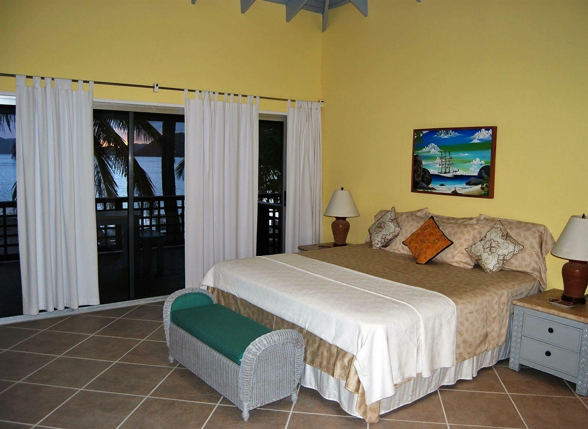 Fort Recovery Villa Suites Hotel 淡水池塘 外观 照片